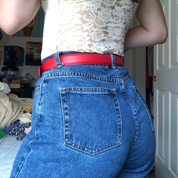 Red belt - Picture 3 of 3